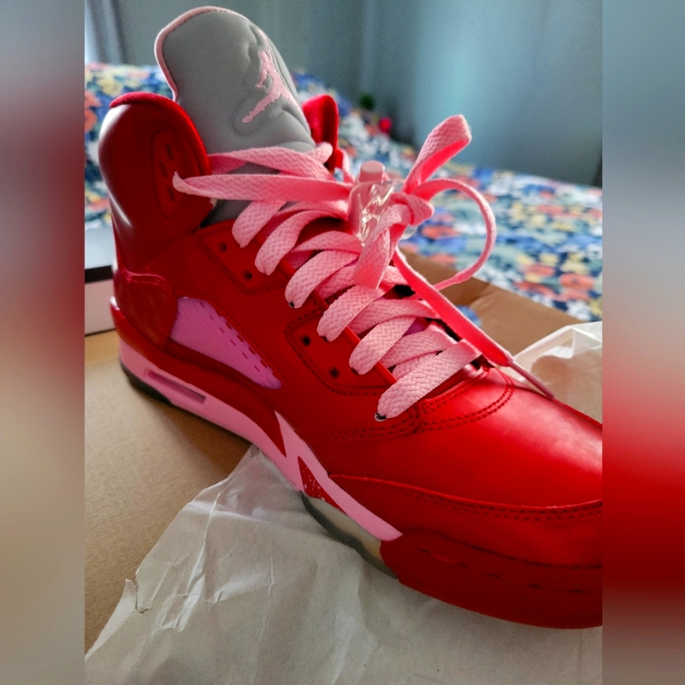 GIRLS AIR JORDAN RETRO